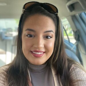 Meet your Posher, Cass